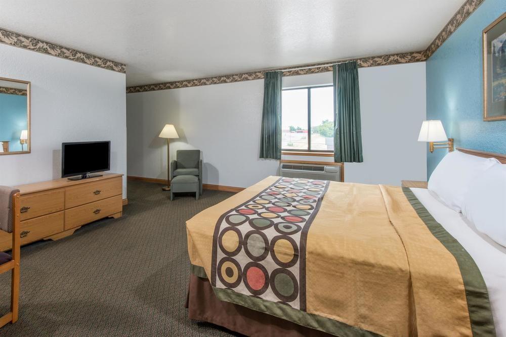 Super 8 By Wyndham Uniontown Pa Hotell Eksteriør bilde