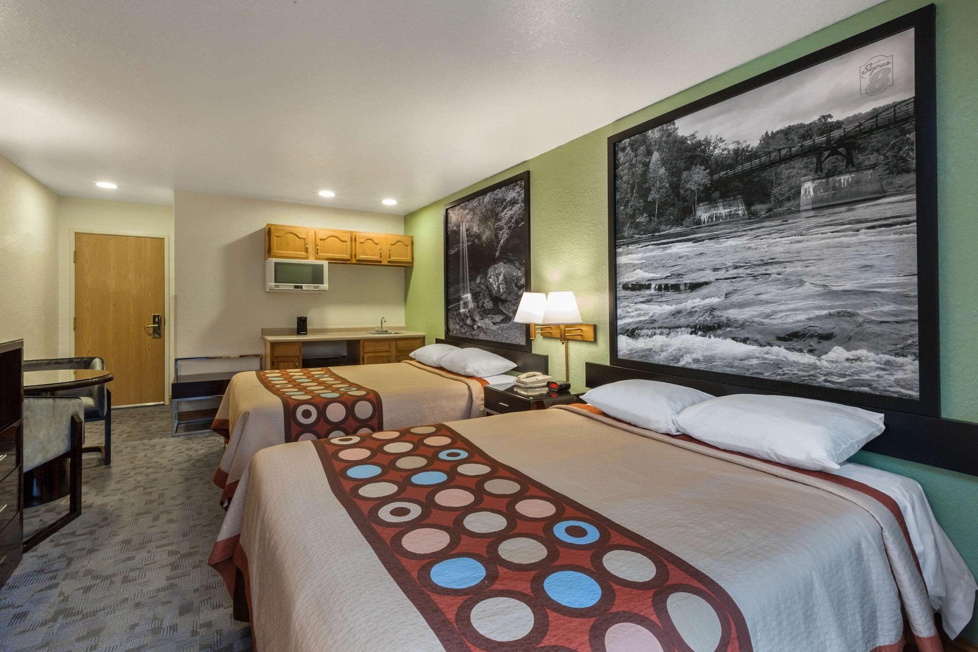 Super 8 By Wyndham Uniontown Pa Hotell Eksteriør bilde