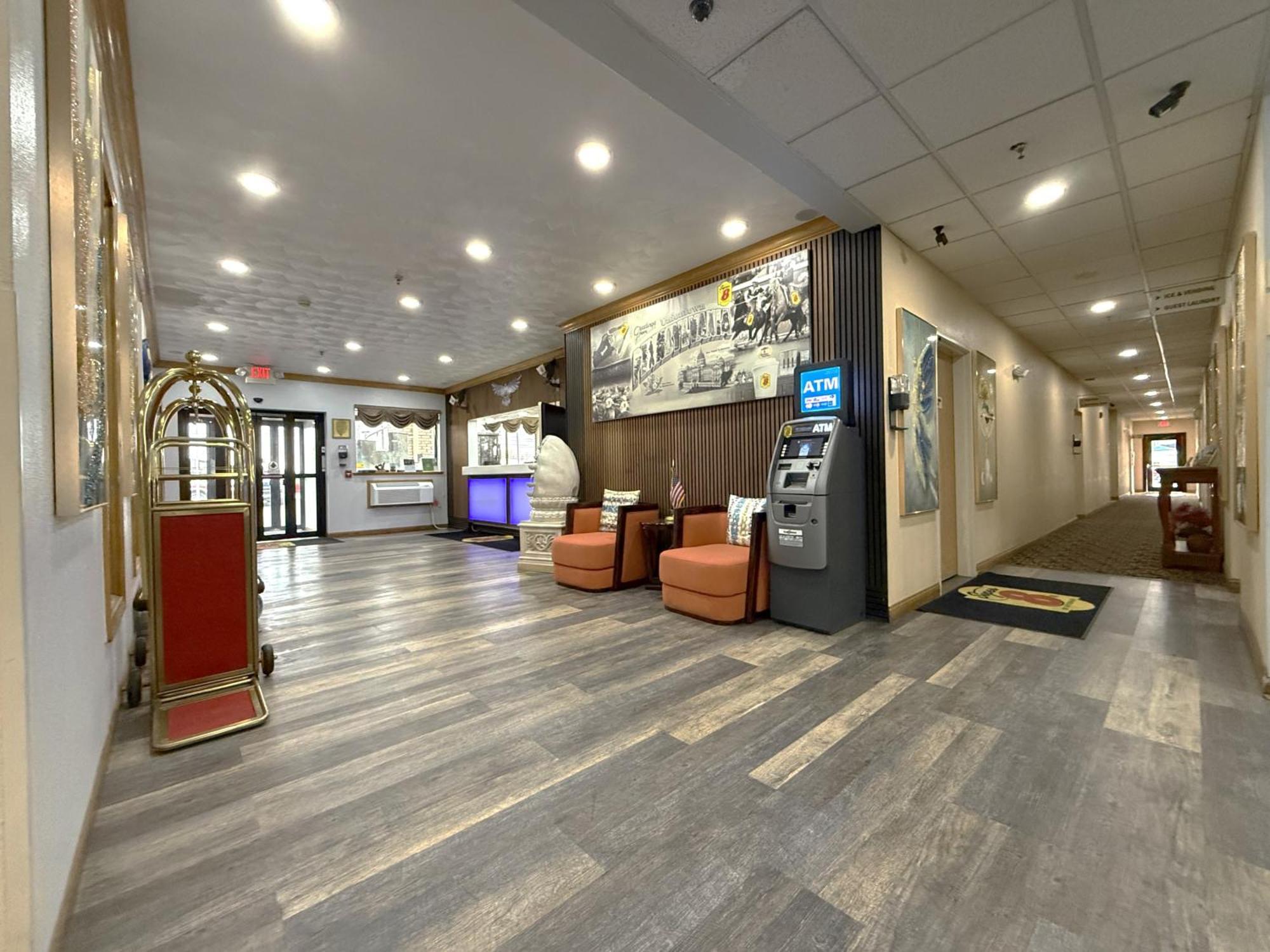 Super 8 By Wyndham Uniontown Pa Hotell Eksteriør bilde